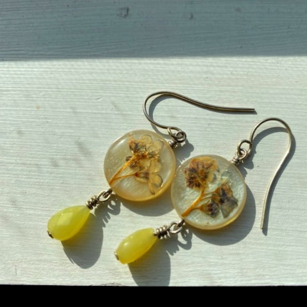 Flower earrings